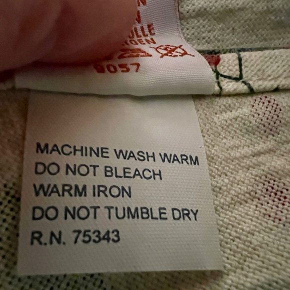 Vallesusa Tablecloth 100% Cotton Holly Berries Christmas round 66” Made in Italy - Picture 10 of 11